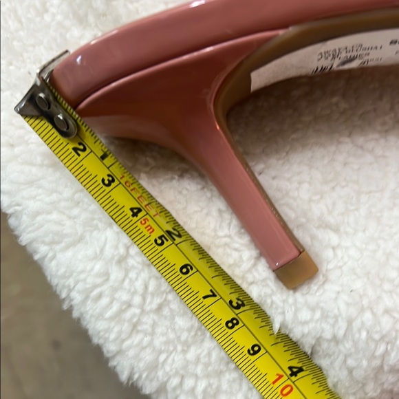 Nine West Tan Sandals with Slingback Design - Picture 12 of 12